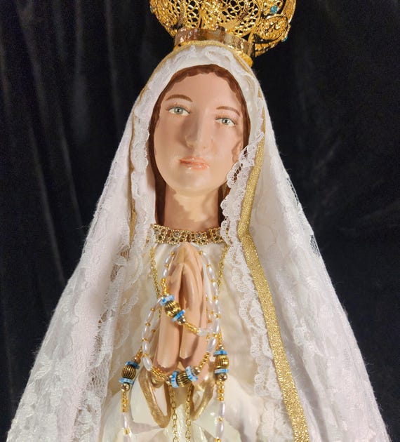26" Our Lady of Fatima/Pilgrim Virgin with gold plated crown.