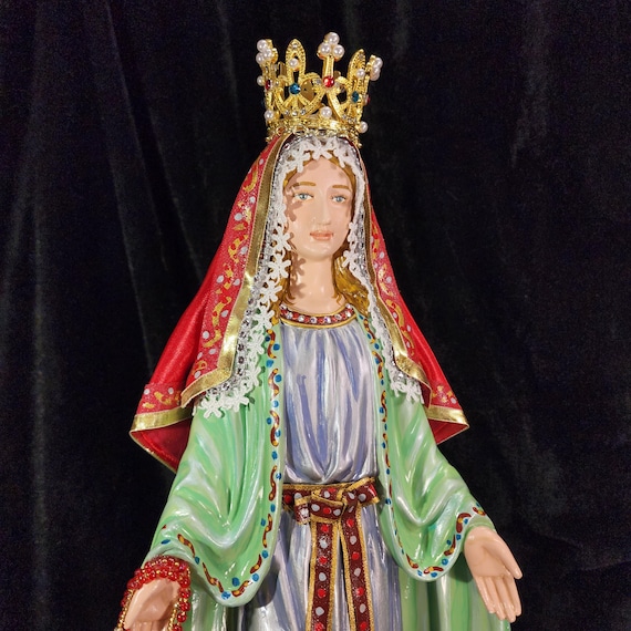 Mary, Queen of Heaven & Earth 20"
