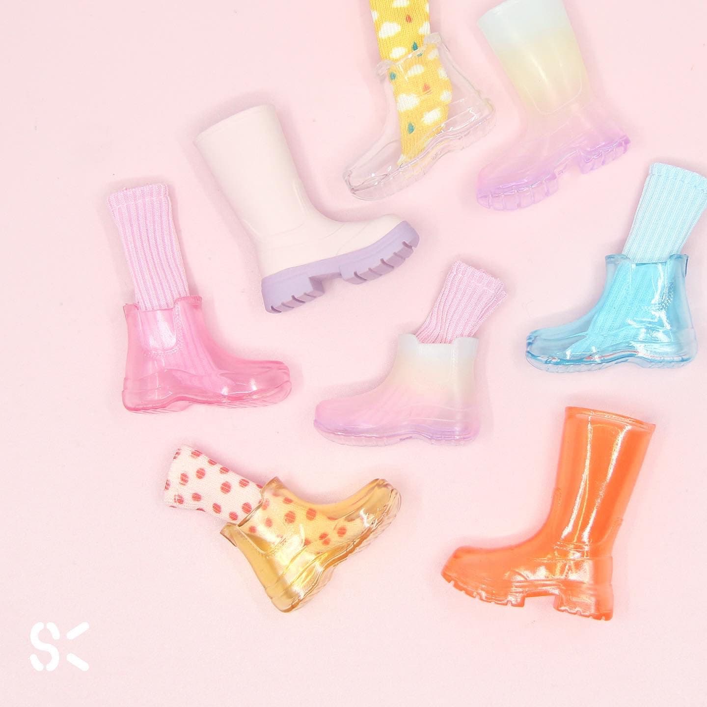 Clear rain boots with socks clearance