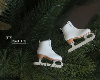 SK PADDY Winter Ice Skates Collectable Toys