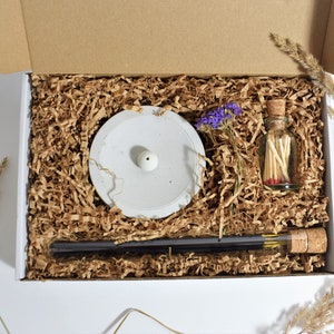 Concrete incense holder/ Minimalist home decor/ Incense burner gift box gift set