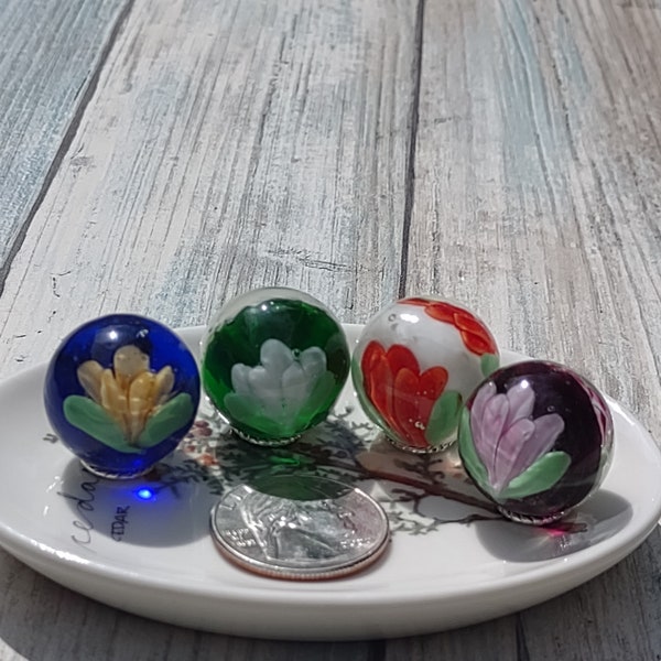 Crocus glass marbles, 16mm OR 22mm glass collector marbles with Crocus flower design, multiple colors available, yellow, red, pink, green