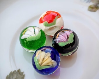 Crocus glass marbles, 22mm glass collector marbles with Crocus flower design, multiple colors available, yellow, red, pink, green