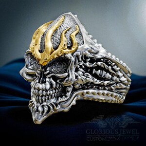 Anillo de calavera de fuego vanguardista: joyería gótica de motociclista en plata de ley