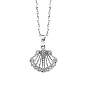 Pendant Shell Camino de Santiago Sterling Silver 925. The Camino Way Amulet. Chain included as a gift. Pilgrim amulet. Filigree pendant.