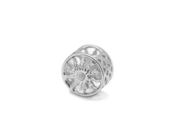 Eguzkilore Berlock i sterlingsilver 925, handgjord. Eguzki (sol) och lore (blomma). Skyddande baskisk symbol. Anpassningsbar till Pandora-armband.