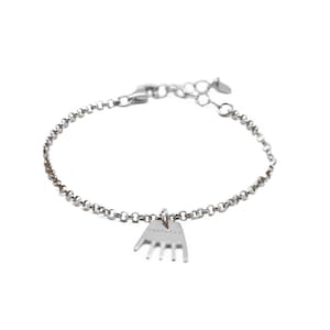 Bracelet Hand of Irulegui in Silver with adjustable chain, handmade. Basque Jewellery. (15cm +4cm)