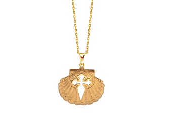 Pendant Camino de Santiago Shell gold-plated 18K, chain included as a gift. Handmade. Way of St James.