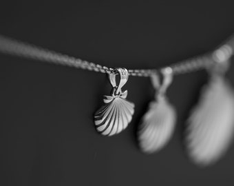 Pendant Camino de Santiago Shell. Chain included. Santiago Compostela