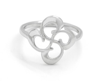 Bague en argent plaqué rhodium avec creux Central Lauburu, Notre design pour toi, cadeau élégant pour elle, fête des mères / 034501