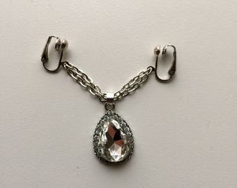 Labia clip, non piercing labia clip, intimate dangle, sexy intimate clip, body jewellery