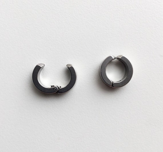 Non metal piercing jewelry sale