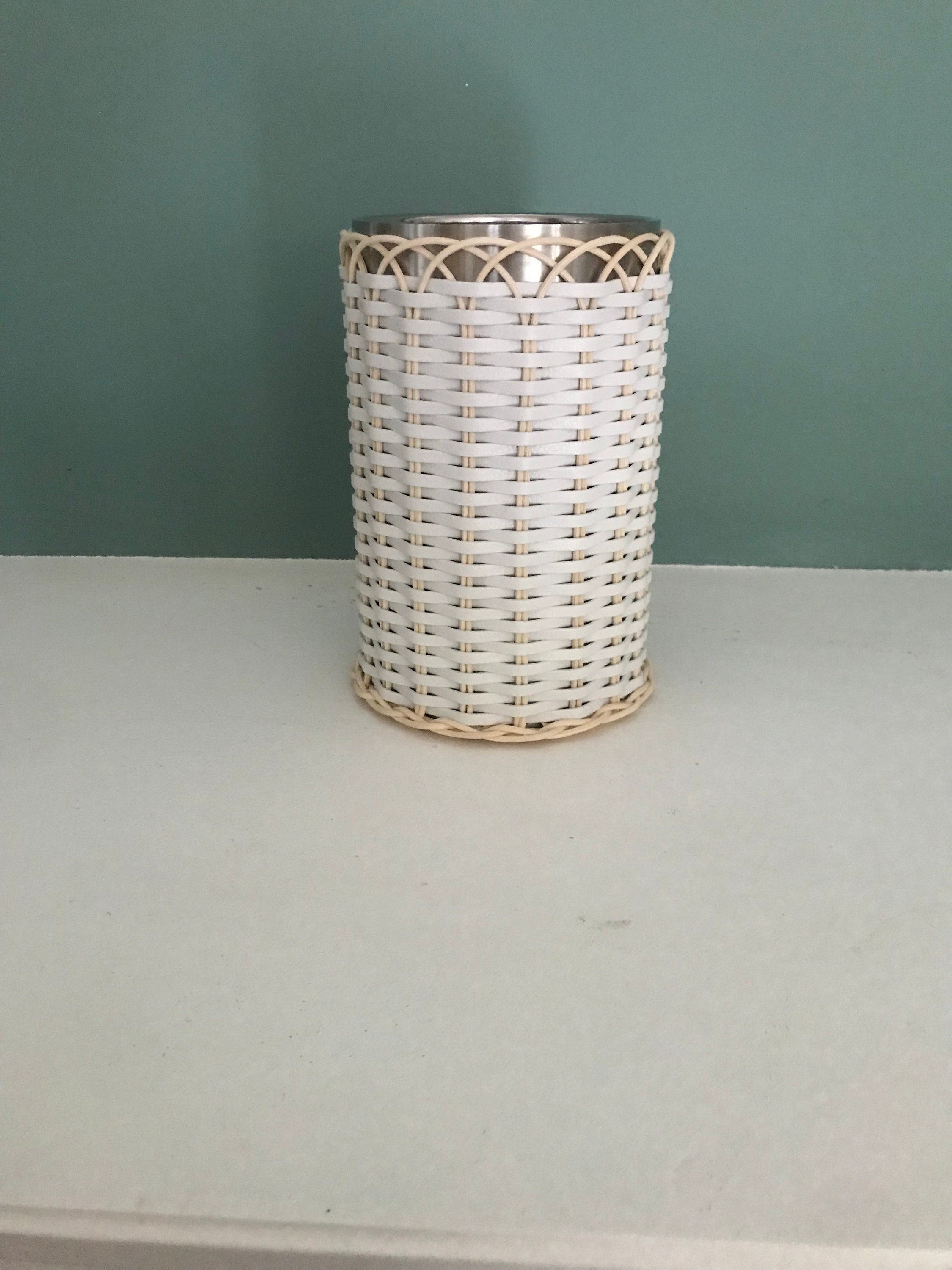 Rafraichisseur Recouvert de Rotin Tressé