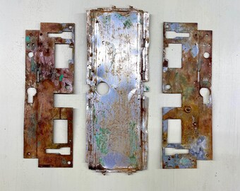 Metal oxidado para técnicas mixtas, ensamblaje, steampunk, collage, scrapbooking, etc.