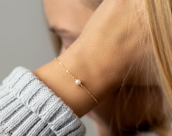 Pulsera mínima - Pulsera pequeña de perlas de agua dulce - Joyería simple - Oro rosa de 14 k o plata