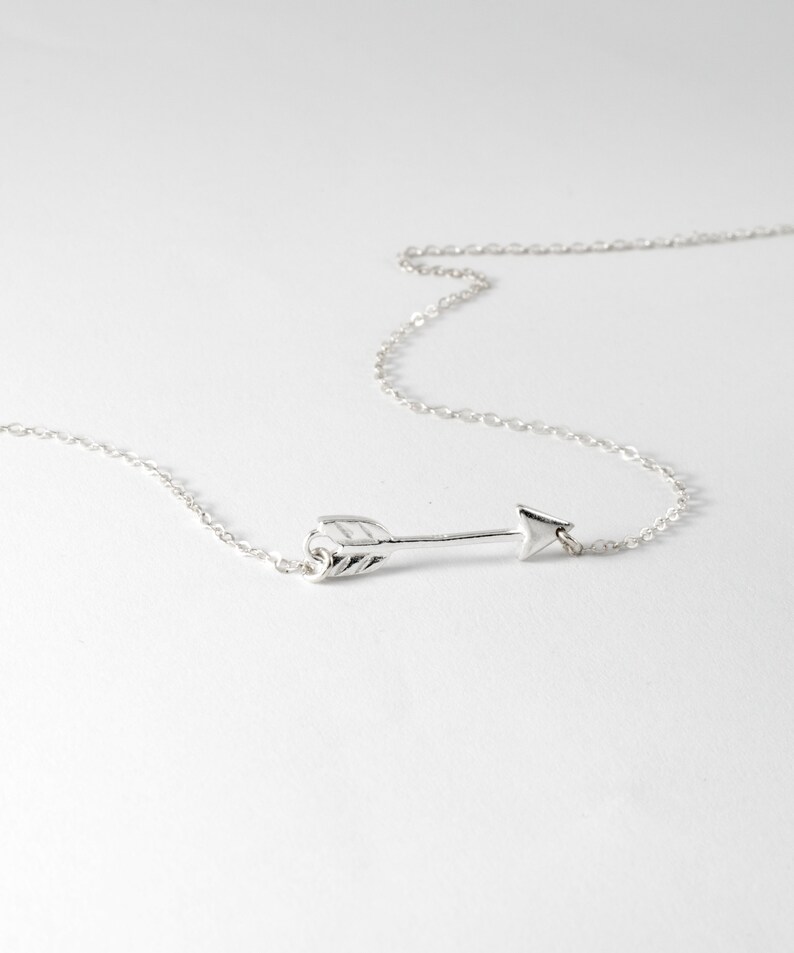 Dainty arrow necklace Clearance