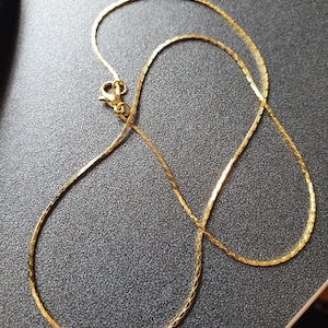 Superb SHINY Golden chain very fine and shiny mesh 1mm with clasp (40cm)
