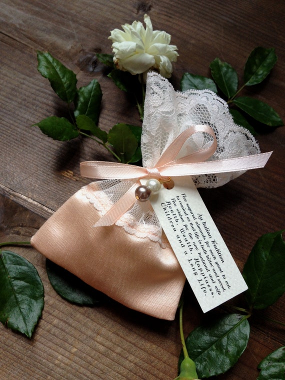 50 green italian high quality luxury sugared almonds