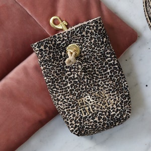 dog Treat Pouch WILD LIFE - gold hardware - Prunkhund