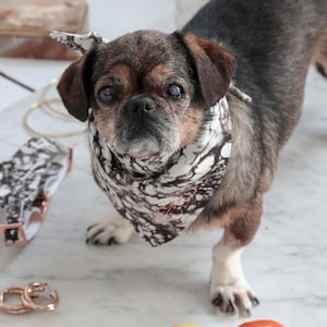 Dog bandana MARBLE WHITE image 1