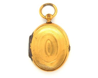 Victorian Engraved Picture Locket Yellow Gold Filled Original 1880s Antique Jewelry