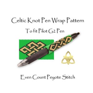 以下が含まれることがあります： パイロットG2ペン用の緑、黒、金のビーズでできたペンラップのパターン。パターンはケルトの結び目のデザインです。画像の下には「Celtic Knot Pen Wrap Pattern To fit Pilot G2 Pen Even Count Peyote Stitch」というテキストがあります。
