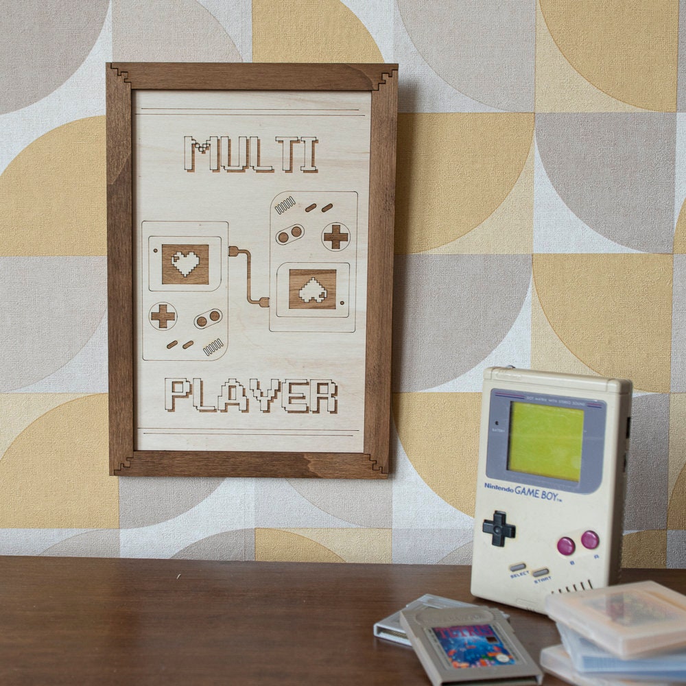 Multi Player Tableau Décoratif Mural Gravure Laser Geek Nerd Jeux Vidéo Game Boy Couple Amour Cadeau