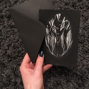 Dark Forest Greeting Card, arte del bosque, tarjeta de felicitación gótica, arte espeluznante, ilustración oscura, noche estrellada, arte oscuro, tarjeta gótica, navidad espeluznante