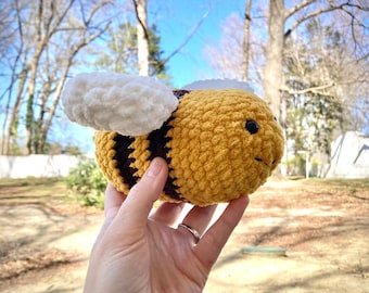 Crochet Honeybee Plushie, Crochet Stuffed Bumblebee, Crochet Bumblebee, Crochet Stuffed Plushie, Crochet Animals, Crochet Stuffed Animals