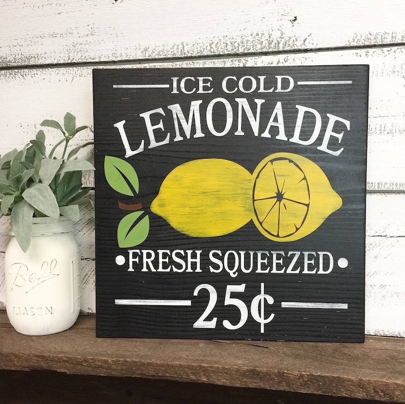 Lemon wood sign | Kitchen Decor | Lemonade Stand signs | Summer cookout decoration black background
