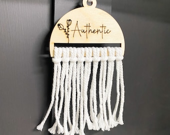 Word of the Year Wood Macramé | Office sign | Motivational Word | Inspirational Gift | Desk decor | Car Charm