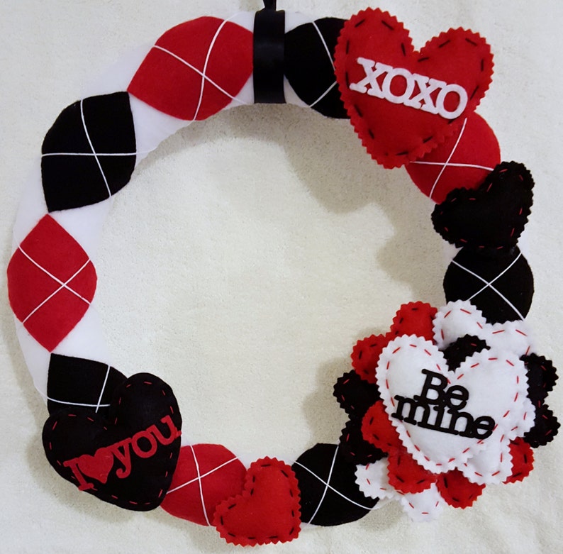 Valentine Wreath, Be Mine, I Love You image 4