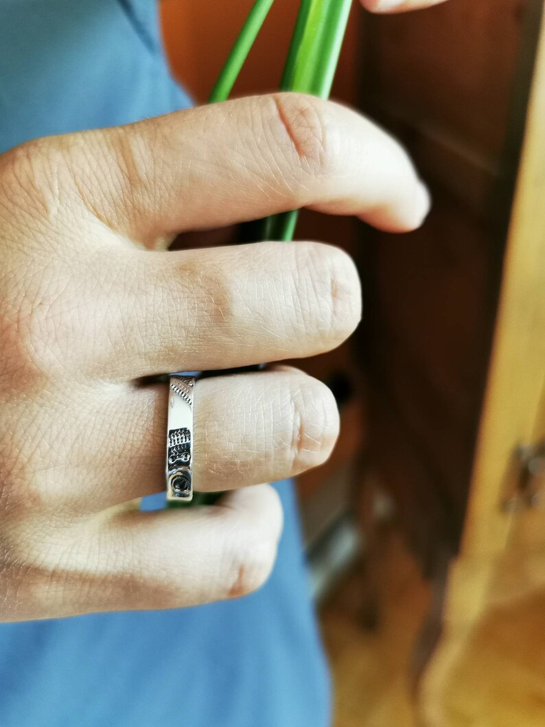 Bague Ancienne En Argent 925 - Jonc Style "infini" Avec Turquoise - Taille 51 - Occasion Parfaite