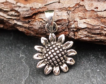 Sterling Silver Sunflower Pendant (23mm)
