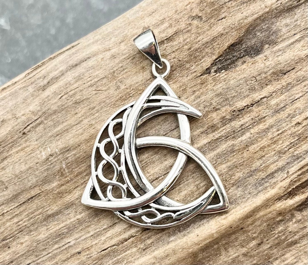 Sterling Silver Celtic Knot Moon Pendant: Irish Triquetra Charm - Etsy