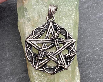 Color : Silver DLYHSW Mens Necklace Stainless Steel Pendant Casting Pentagram Necklace Vintage Personality Titanium Steel Necklace Color : Silver DLYHSW Mens Necklace Stainless Steel Pendant Casting Pentagram Necklace Vintage Personality Titanium Steel Necklace