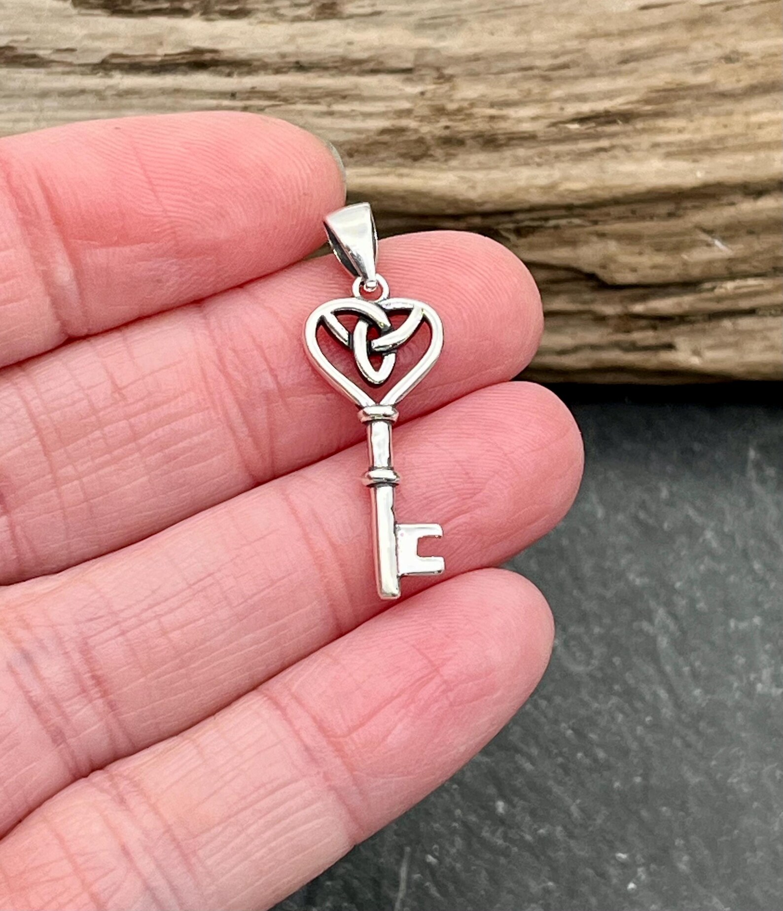 Sterling Silver Celtic Knot Key Pendant - Etsy