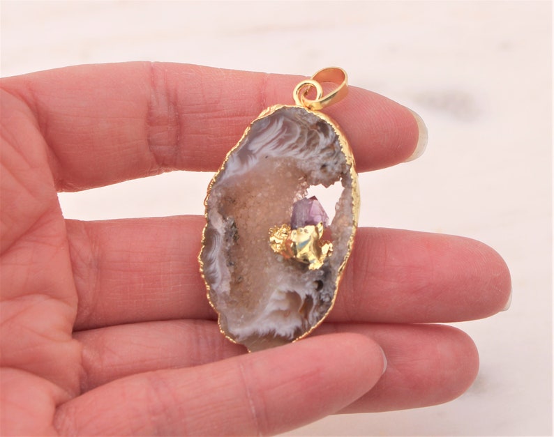 Druzy Agate Pendant with Amethyst Point Freeform Amethyst Point Natural Stone Agate Slice Gold Plated Amethyst Druzy Pendant Slice