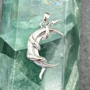 Pendentif serpent et lune en argent sterling