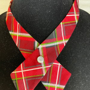 XL Red Bias Plaid Cross Tie