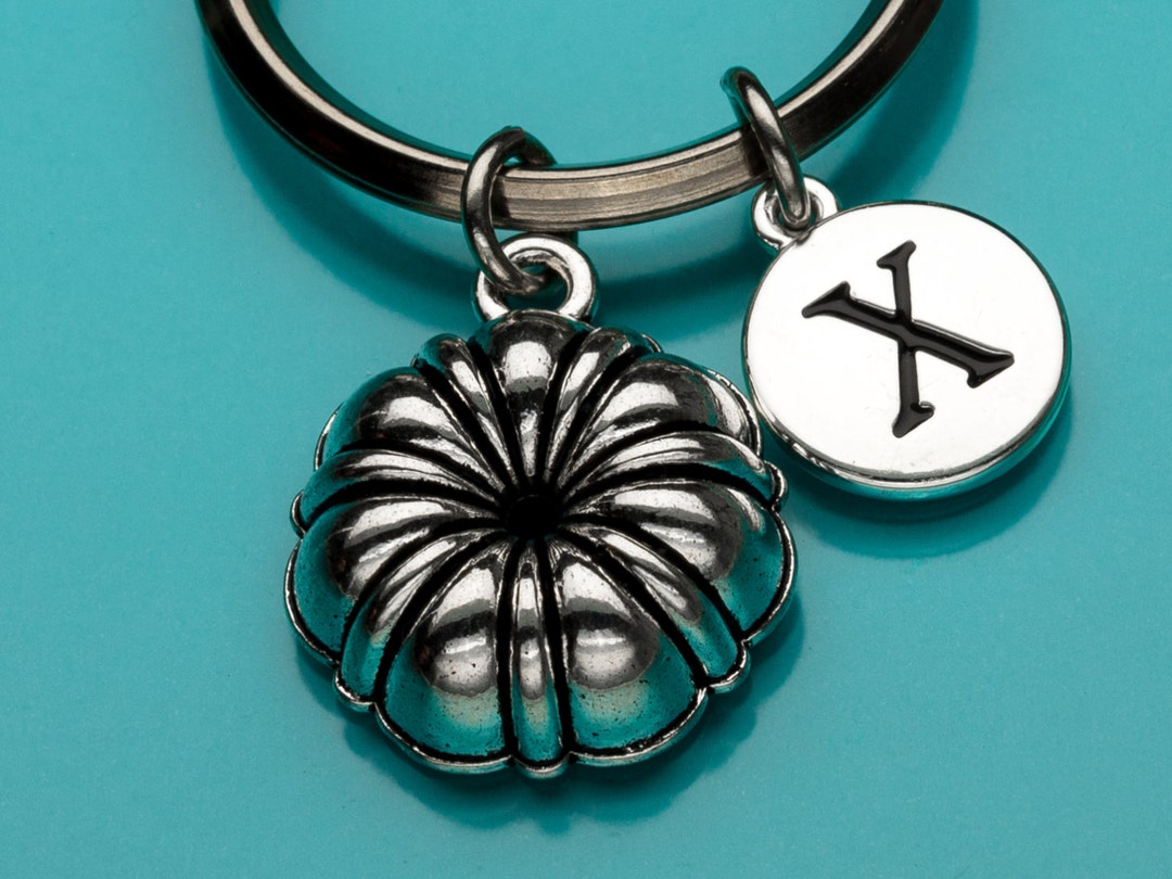 Bundt Pan Keychain Bundt Pan Key Ring Baking Key Chain Etsy