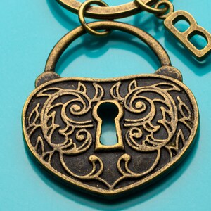 Antique Locket Keychain, Bronze Antique Locket Key Ring, Heart Lock Charm, Romantic Gift, Initial, Custom Keychain, Charm Keychain, 525