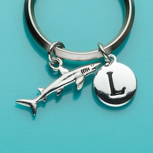 Porte-clés shark, shark key ring, sea creature charm, porte-clés initial, porte-clés personnalisé, porte-clés personnalisé, porte-clés Charm, 321
