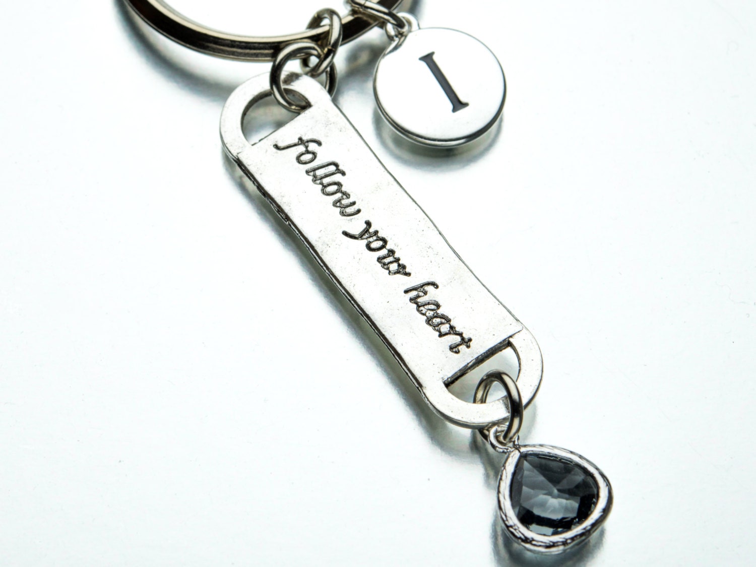 【新品】everyone loves THREE keychain porch PiercingJ 3pcs Personalized Custom Initial Name Heart Puzzle