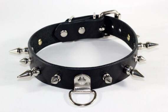 spiked leather collar