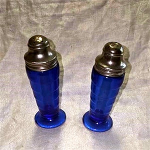 DEPRESSION GLASS –Hazel Atlas – Cobalt – Moderntone – Salt & Pepper Shakers