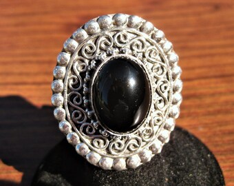 Black Onyx (16x12mm) Stone Cabochon Sterling Silver Shield Ring Size 6, No. 1652.