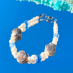 Pearl Seashell Beaded Bracelet/bracelet with clasps/hippie bracelet/beach bracelet/boho bracelet/ocean jewelry/y2k/beach bracelet/dainty