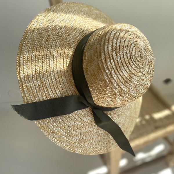 Straw Hat with Khaki Green Ribbon/Chapeau de Paille avec Ruban Vert Kaki