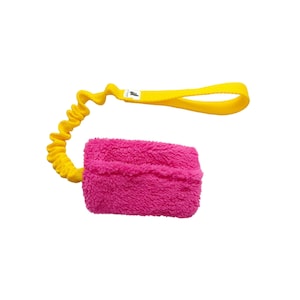 Medium treat pocket furry bungee tug • every foodie&#39;s must-have • dog training toy